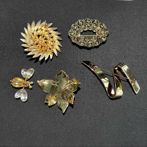 VINTAGE CLOTHING PINS   - Picture 2 of 2